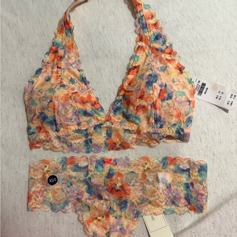 Colorful undergarment set